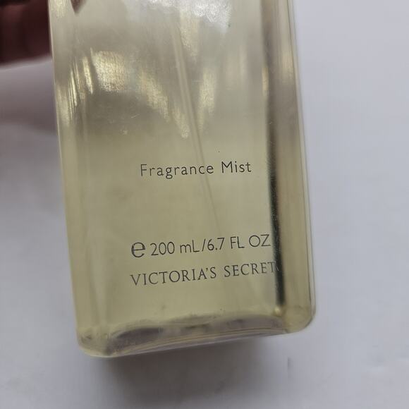 RARE Victoria Secret So In Love Fragrance Mist Original 6.7 Oz Bottle 90% Full - Picture 3 of 4